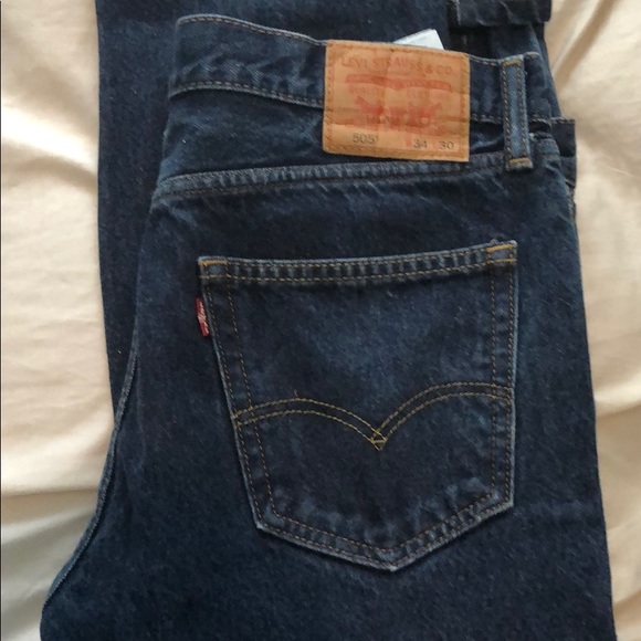 Levi Jeans - Picture 2 of 3